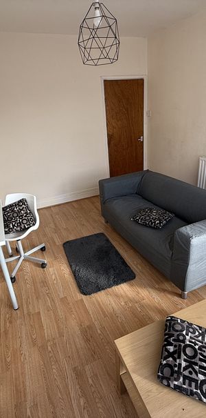 1 Bed Flat, Percy Road, LE2 - Photo 1