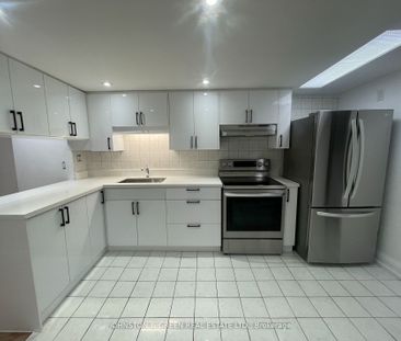 For Lease - 980 Coxwell Avenue, Toronto, Ontario - Photo 4