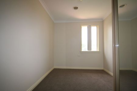 Home For Rent - Photo 4