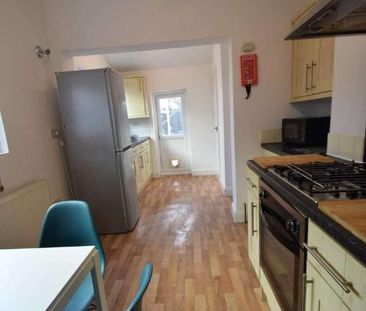 ??students?? All Rooms Available! Student House Share - Salisbury A... - Photo 2