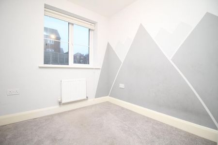 3 bedroom end of terrace house to rent - Photo 3
