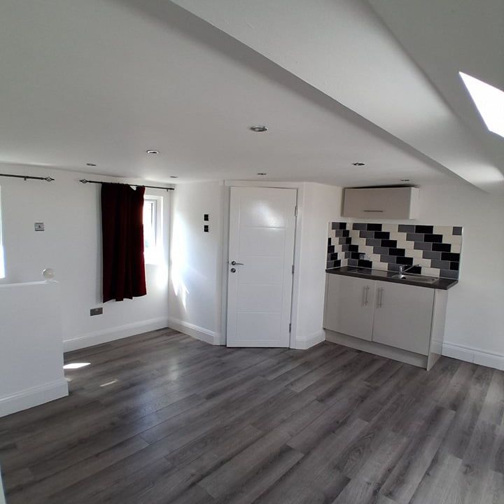 Studio Flat, Torridon Road, SE6 - Photo 1