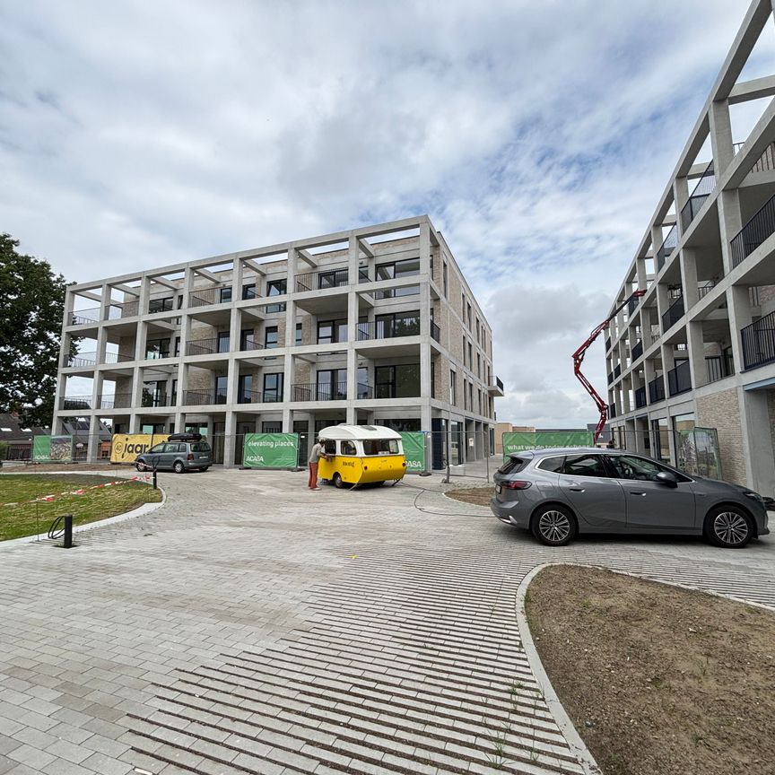 Nieuwbouw 2-slaapkamerappartement met terras - Photo 1