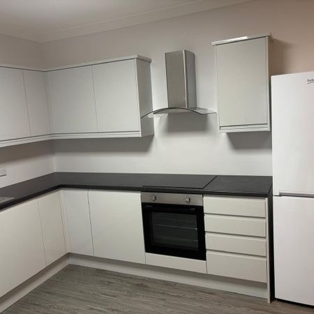 3 Bed Flat, Golders Green, NW11 - Photo 3