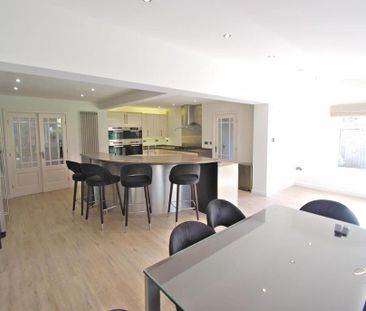 5 bedroom detached house to rent - Photo 5
