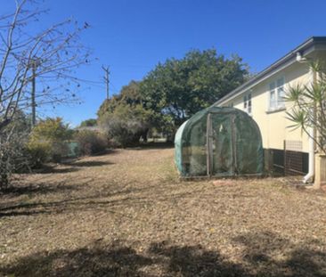 Charming Mareeba Home with Spacious Yard - Photo 4