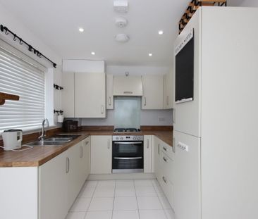 Hampden Square, Heyford Park - Photo 4