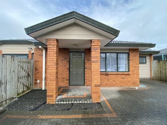 14D Hall Avenue, Mangere, Auckland - Photo 1