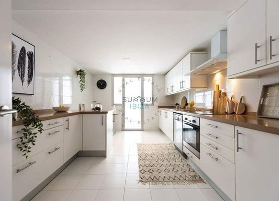 6 bedroom luxury House for rent in Ibiza, Spain - Photo 1