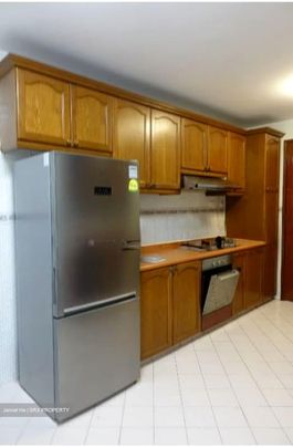 Gold Coast Condo (D5), Condominium - For Rent - Photo 1