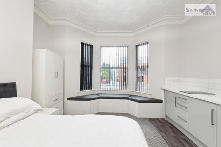 1 bedroom in a house share to rent - Photo 3