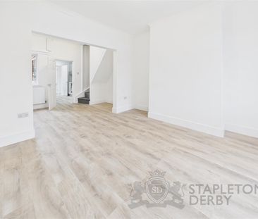 2 Bedroom Terraced House for Rent - Photo 4