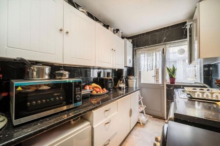 3 bedroom house to rent - Photo 4