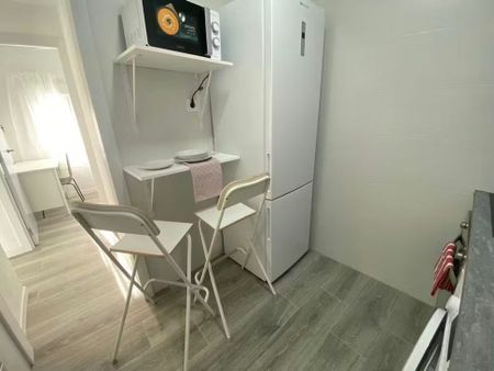 Calle del Topacio, Madrid, Community of Madrid 28021 - Photo 5