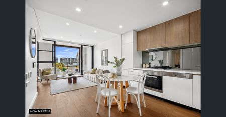 MGM MARTIN – TWO BEDROOM APARTMENT (USE W1 GATE, UNIT ON LEVEL 5) - Photo 2