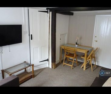 3 bedroom end of terrace house to rent - Photo 2
