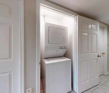 For Lease - 183 Nelson Street Unit# 1, Oakville, Ontario - Photo 3