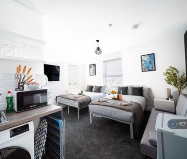 1 bedroom flat to rent - Photo 5