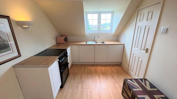 Studio to rent - Photo 1