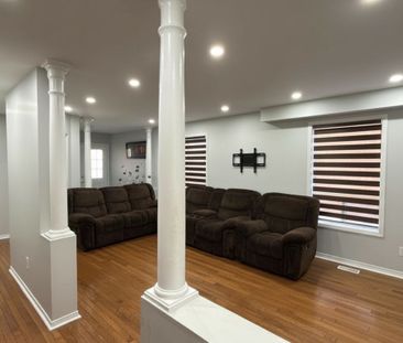 For Lease - 5 Condotti Drive, Vaughan, Ontario - Photo 2