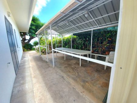 Location Maison 5 pièces 169m² ST DENIS 97400 - Photo 4