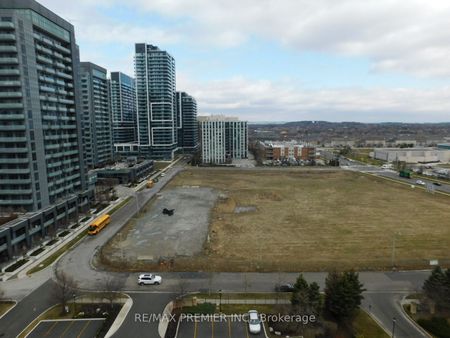 For Lease - 39 Oneida Crescent Unit# 1213, Richmond Hill, Ontario - Photo 3