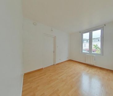 Location Maison 5 pièces 112m² LANGEAIS 37130 - Photo 2