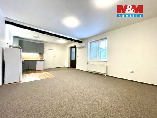 Pronájem bytu 2+kk 60 m² - Fotografie 1