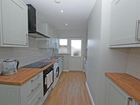 4 Drumart Walk, Belvoir Park, Belfast, BT8 7FB - Photo 2