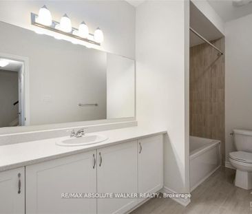 For Lease - 517 Takamose Private Road, Manor Park - Cardinal Glen a... - Photo 2