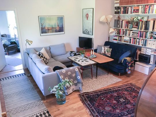 Främlingsvägen, Hägersten - Photo 1