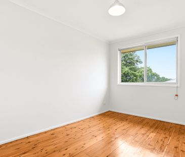 THREE BEDROOM FAMILY HOME - Photo 5