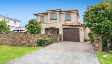 Immaculate townhouse living! - Photo 4