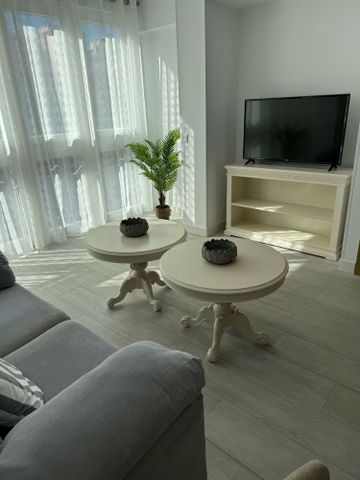 Alquiler de piso en Calle Monte de Sancha, 30 - Photo 2