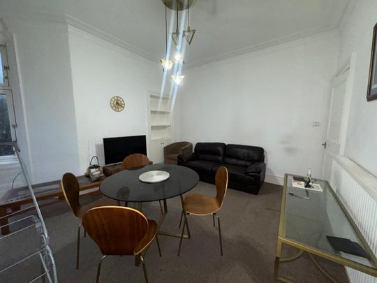 2 Bed Flat, Craigpark, G31 - Photo 1