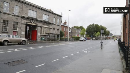 Bed for rent in 4-bedroom house in Stoneybatter, Dublin - Photo 2