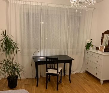 Valhallavägen, Stockholm - Photo 2