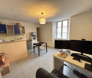 Location Appartement 1 pièce 31m² PONT DE VAUX 01190 - Photo 1