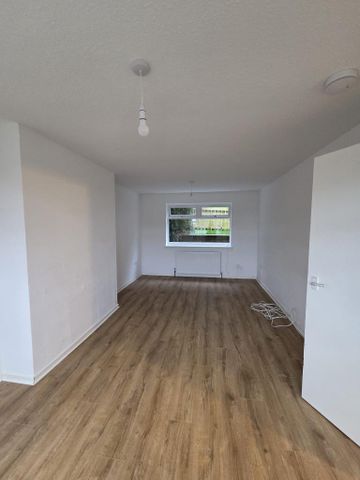 3 bedroom flat to rent - Photo 2