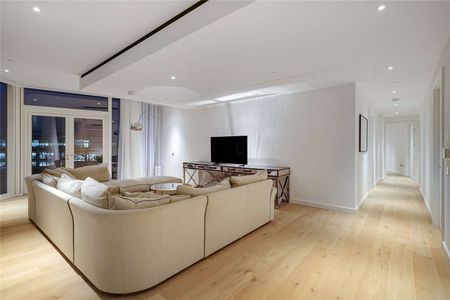 A superb four bedroom penthouse in Prospect Way - Photo 4