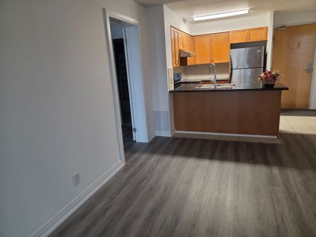 For Lease - 7363 Kennedy Road Unit# 211, Markham, Ontario - Photo 3