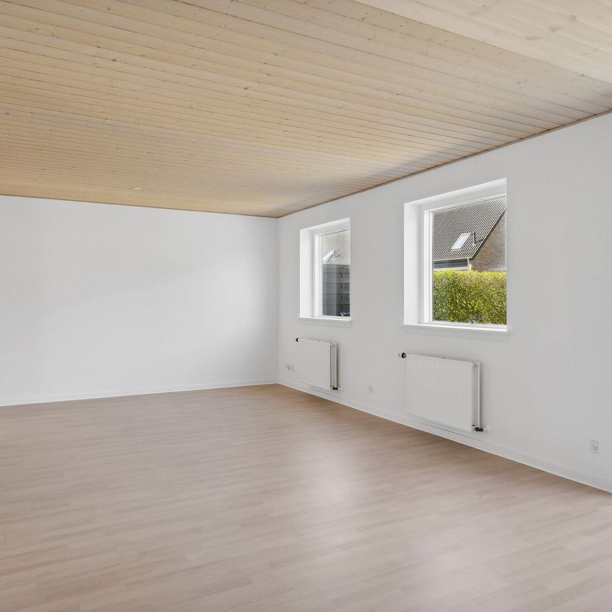 Pedersborg Vænge 9, 4180 Sorø - Photo 1