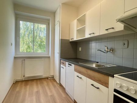 Pronájem bytu 3+1 81 m2 - Photo 2