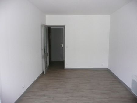 A louer à Châteauroux appartement type 2 - Photo 5