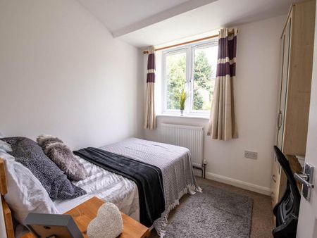 6 bedroom house to rent - Photo 4