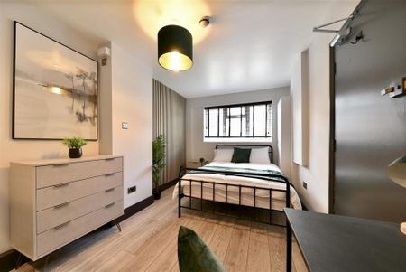 1 bedroom in a house share to rent - Photo 2