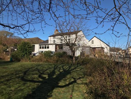 Studio to rent - Photo 5