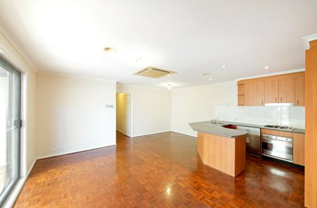 Family Home In Heart Of Bruce - Photo 3