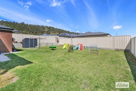 12 Throssell Crescent - Photo 5