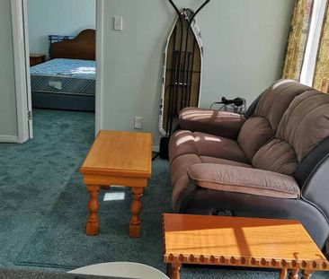 Bright, Fully Furnished 1-Bed Flat in Mornington - Photo 1